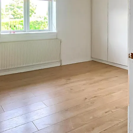 Ferienhaus Lovely In